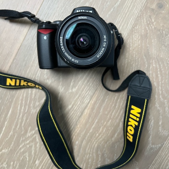 Nikon Camera - Picture 1 of 5